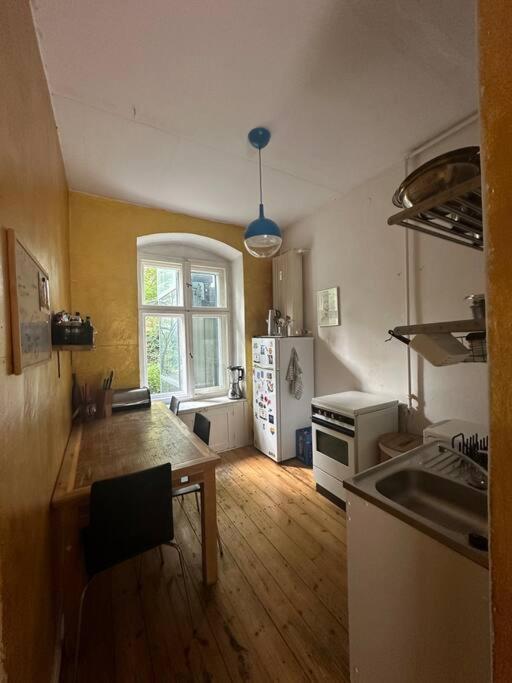 Grosses Apartment Am Kudamm Берлин Экстерьер фото